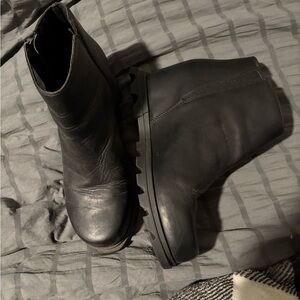 Sorel Black Wedge Boots